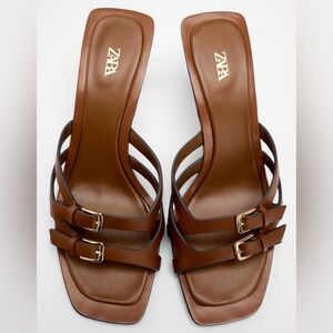 Zara Women's Tan Strappy Sandals